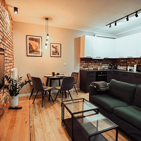 Loft Luxury Apartment & Parking Лешно Экстерьер фото