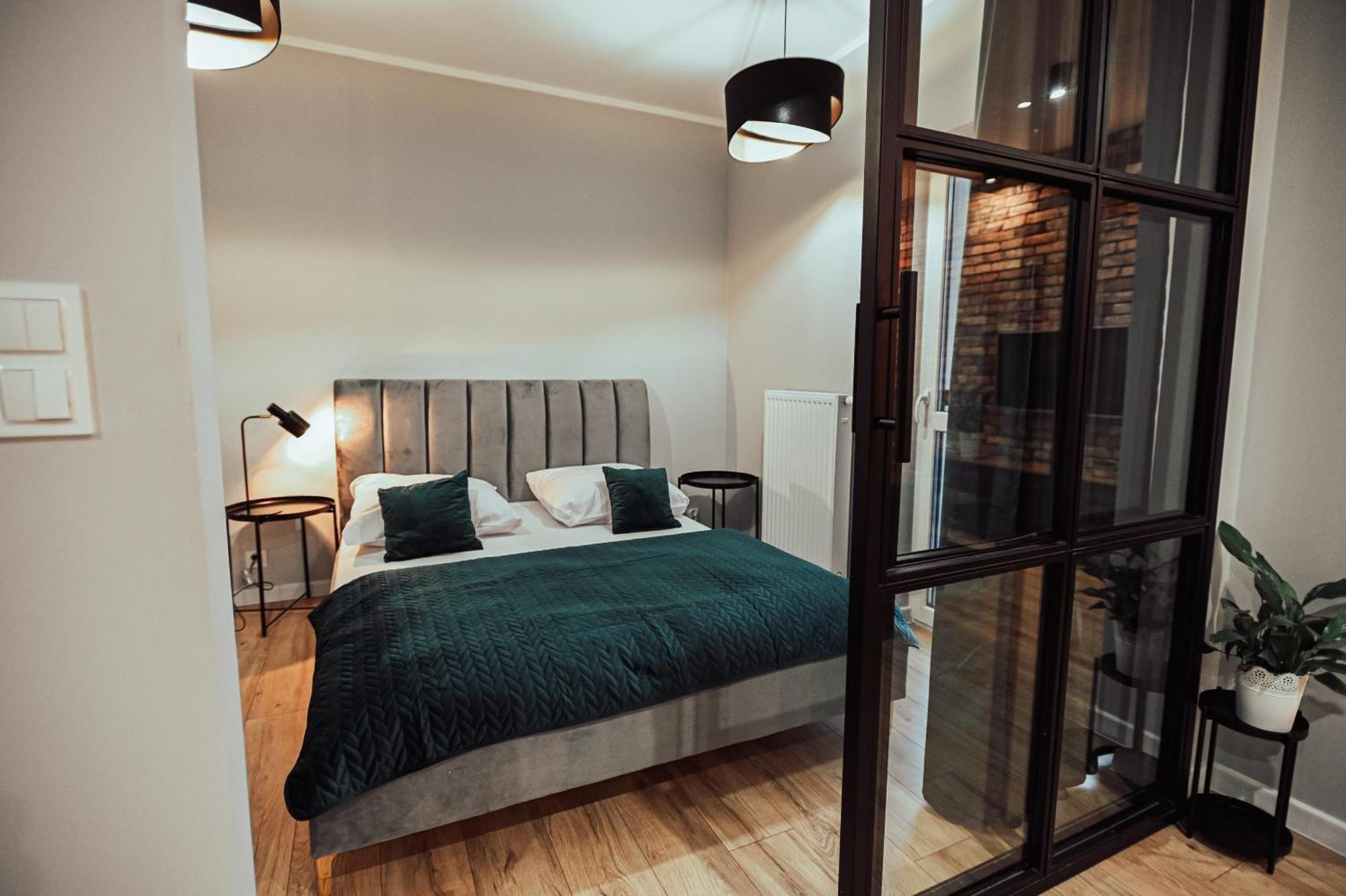 Loft Luxury Apartment & Parking Лешно Экстерьер фото